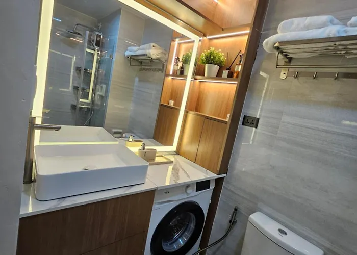 Luxury At Bloom Residences Apartment *